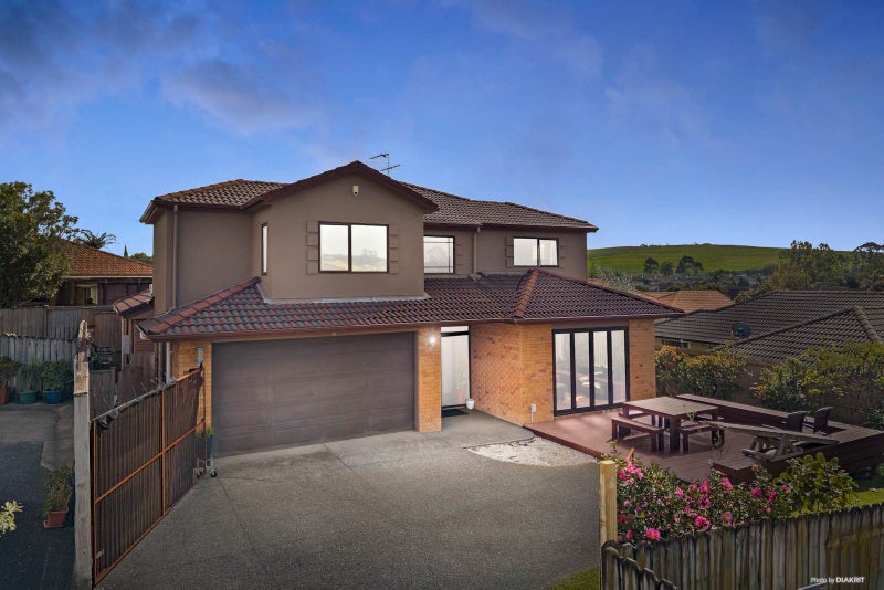 5 Craigavon Drive, East Tamaki, Auckland - Carousel 1
