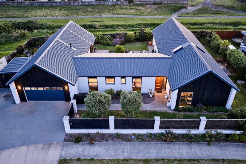 41 Hudson Place, Paraparaumu, Paraparaumu - Carousel 1