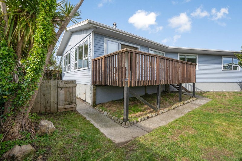 25 Cypress Drive, Maungaraki, Lower Hutt - Carousel 1