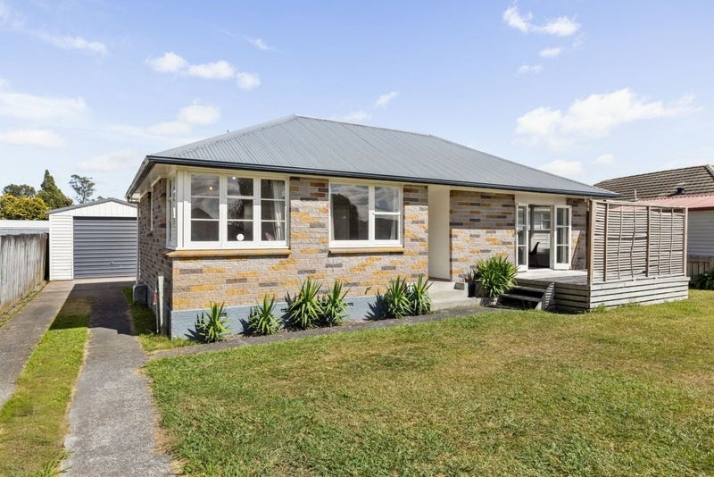 83 Heath Street, St Andrews, Hamilton - Carousel 1