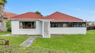 66 Mount Roskill Road, Mount Roskill, Auckland - Carousel 1
