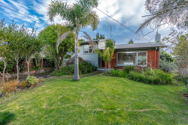 11 Sussex Street, Chartwell, Hamilton - Carousel 1