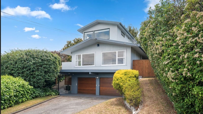 20 Ingle Avenue, Waipahihi, Taupo - Carousel 1
