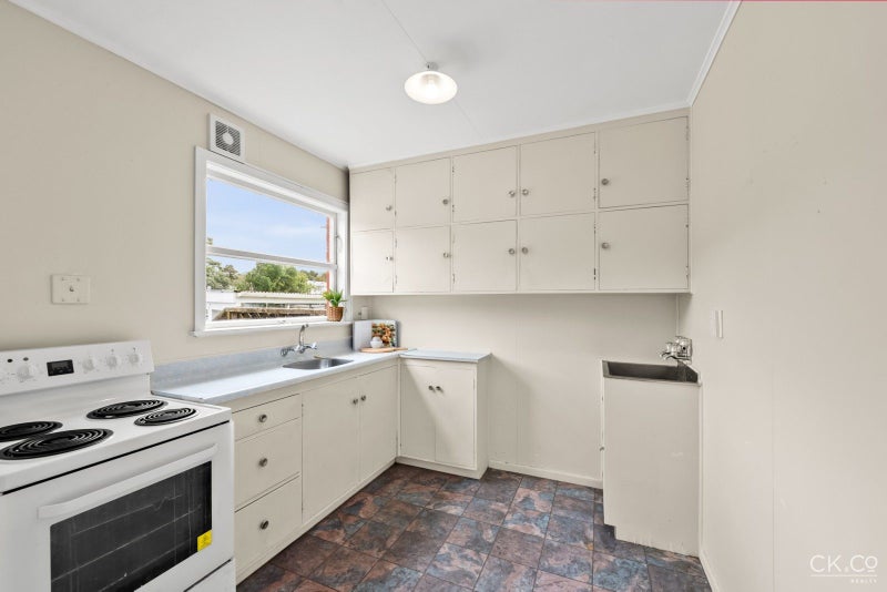 48A Merton Street, Trentham, Upper Hutt - Carousel 2