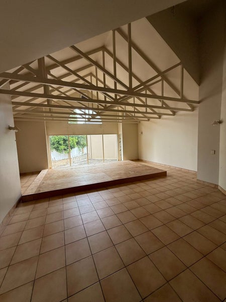 20 The Mews, Shamrock Park, Auckland - Carousel 24