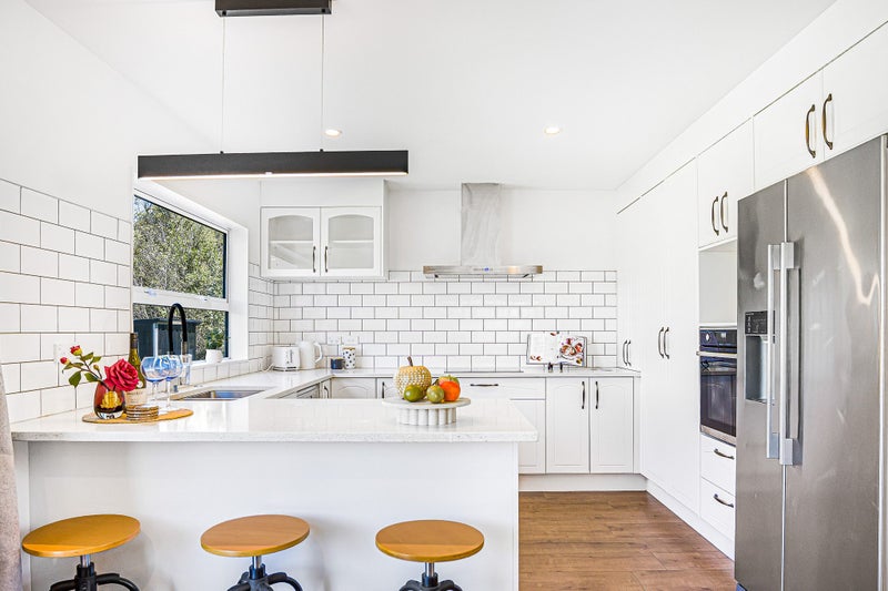 28 Shah Place, Glen Eden, Auckland - Carousel 2