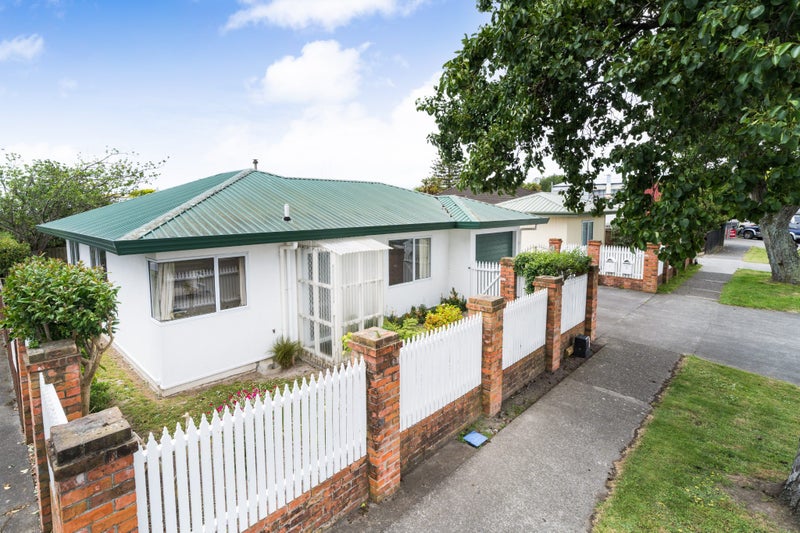 3/119 Botanical Road, Takaro, Palmerston North - Carousel 1