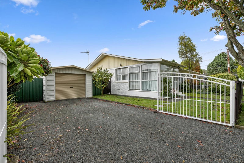 26 DEERE AVENUE, FENTON PARK, Rotorua - Carousel 1