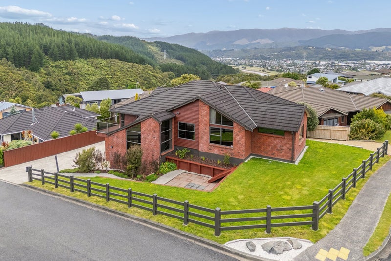 115 Kirton Drive, Riverstone Terraces, Upper Hutt - Carousel 1