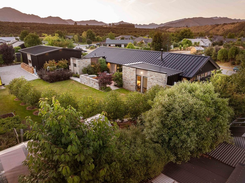 3 Hikuwai Drive, Albert Town, Wanaka - Carousel 29