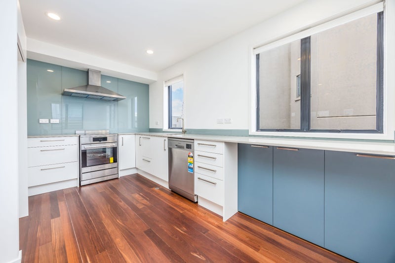 4F Marston Street, Parnell, Auckland - Carousel 2