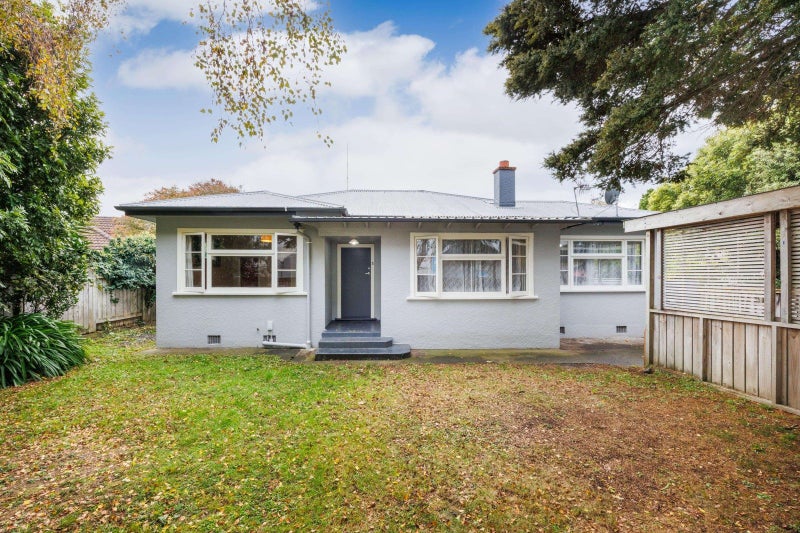 5 Pahiatua Street, Hokowhitu, Palmerston North - Carousel 1