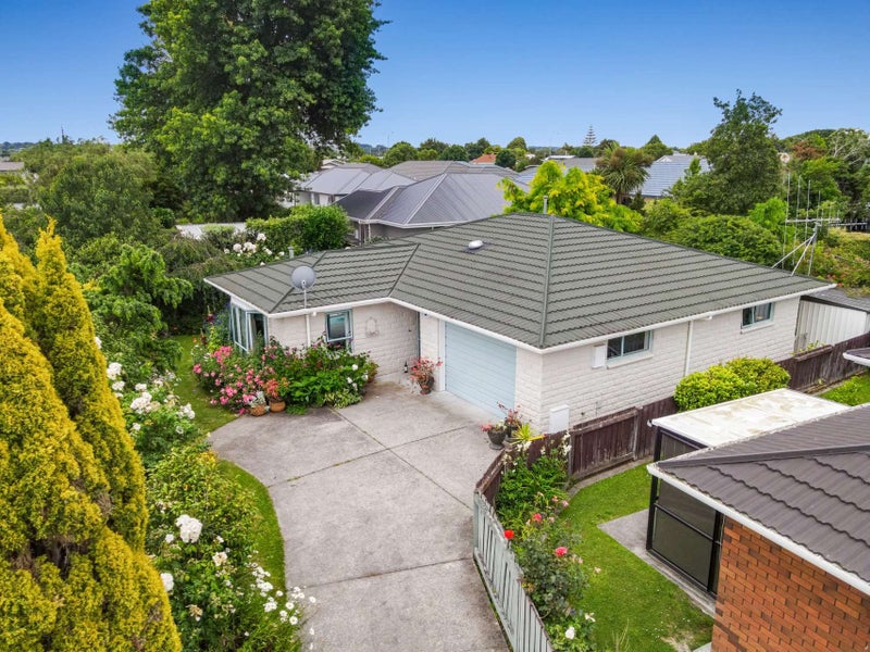 5 Greenhaven Court, Feilding, Feilding - Carousel 1