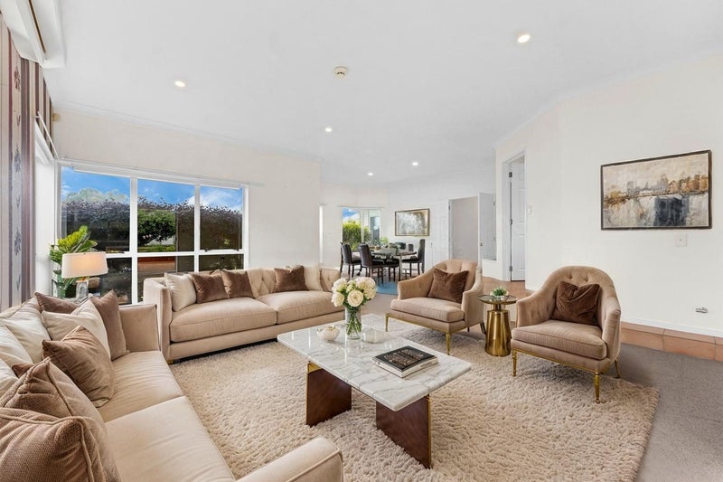 6 Aristoy Close, Conifer Grove, Takanini - Carousel 2