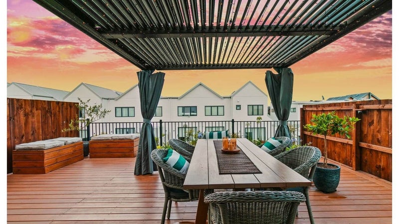 18 Porowha Road, Westgate, Auckland - Carousel 1