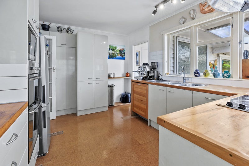 205 Heale Street, Thames, Thames - Carousel 2