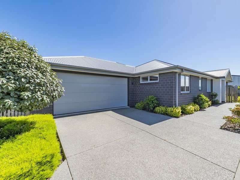 49 Tobollie Drive, Rolleston, Rolleston - Carousel 1