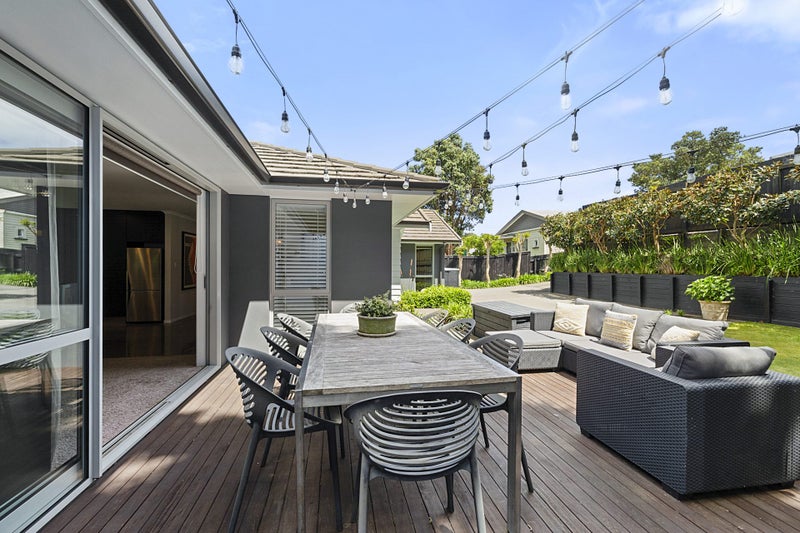 83A Young Street, New Plymouth, New Plymouth - Carousel 1