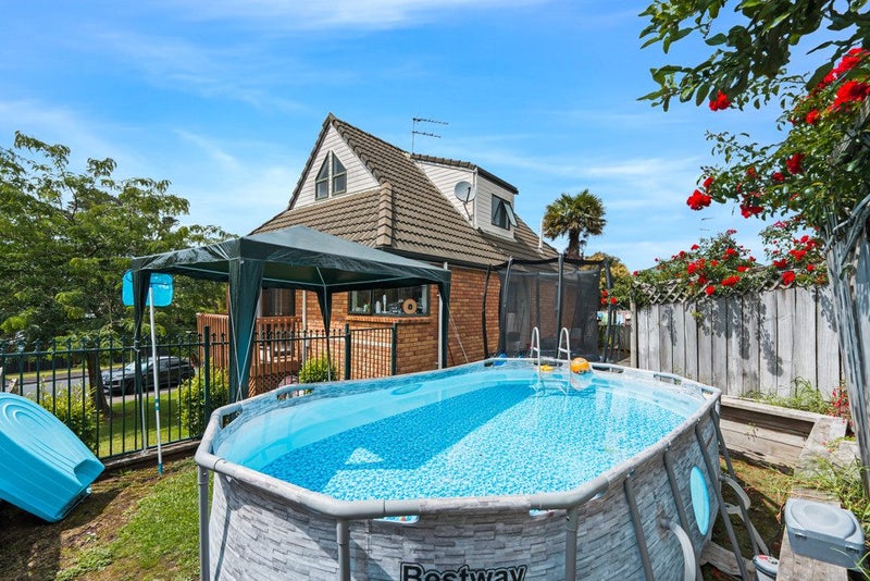 46 Vintage Drive, Henderson, Auckland - Carousel 2