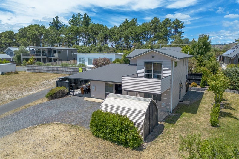 153 Parekaawa Drive, Motuoapa - Carousel 1