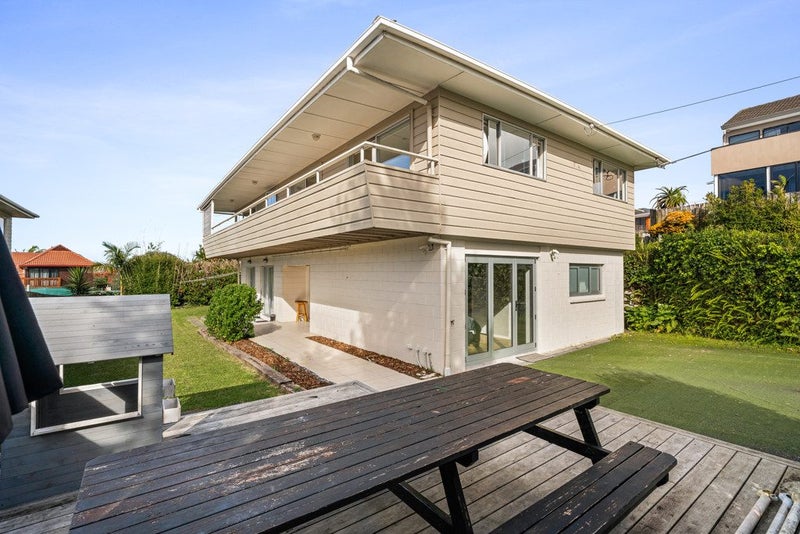 211 Royal Road, Massey, Auckland - Carousel 1