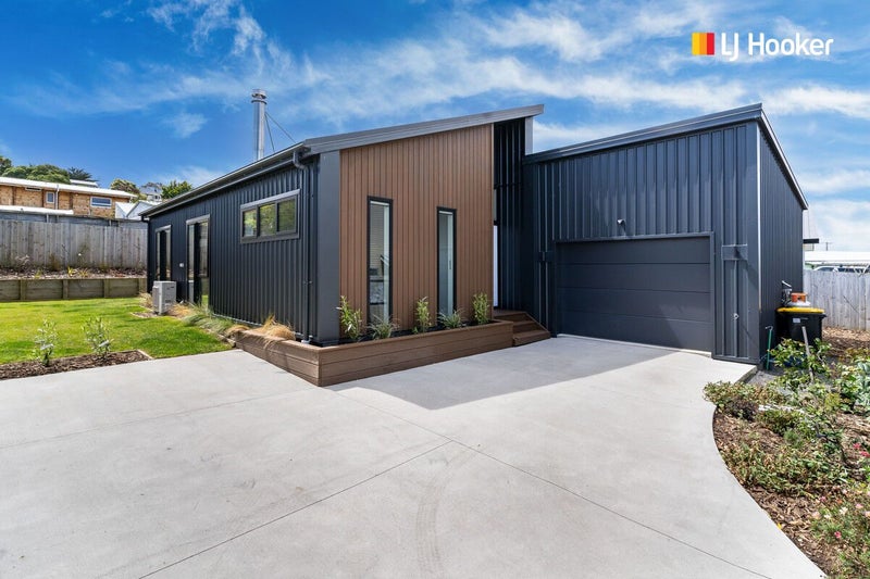 1106A Brighton Road, Brighton, Dunedin - Carousel 1