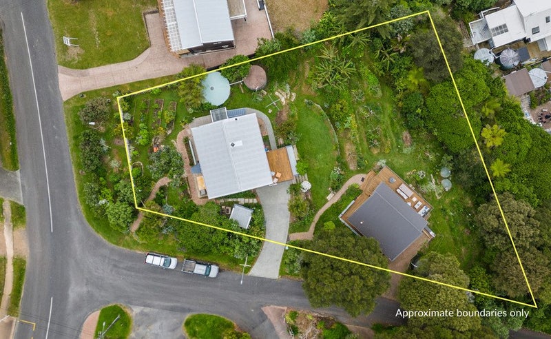 23 Ostend Road, Ostend, Waiheke Island - Carousel 2