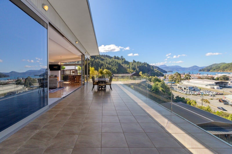 26 Gravesend Place, Picton, Picton - Carousel 2