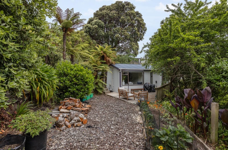 46 Poplar Avenue, Raumati South, Paraparaumu - Carousel 1