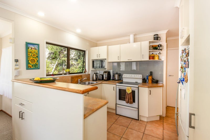 10 Karaka Road, Bluff Hill, Napier - Carousel 2