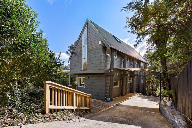 32 Lanigan Street, Birkdale, Auckland - Carousel 1