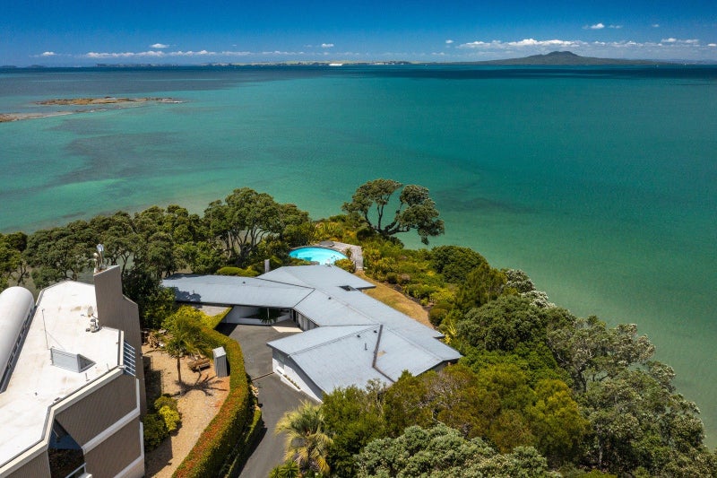 62 Sharon Road, Waiake, North Shore City, Auckland - Carousel 1