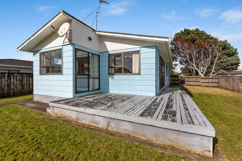 209 Parklands Avenue, Bell Block, New Plymouth - Carousel 32