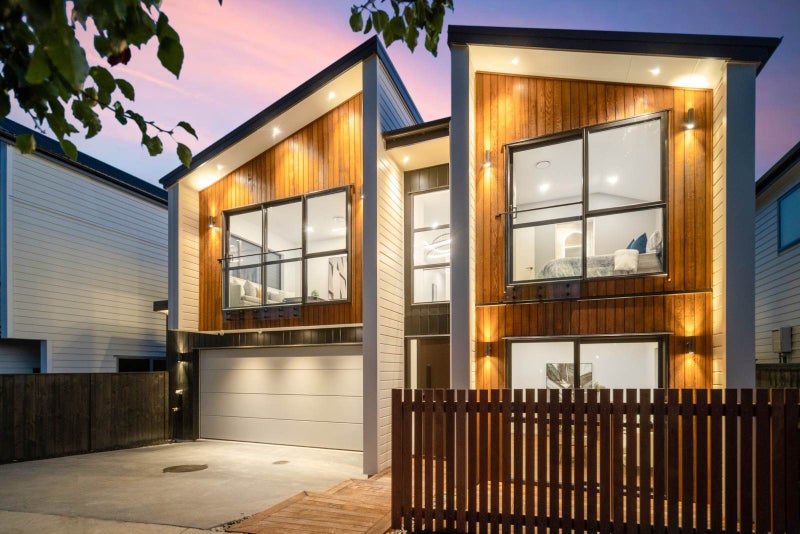 10 Sager Midgley Road, Hobsonville, Auckland - Carousel 1