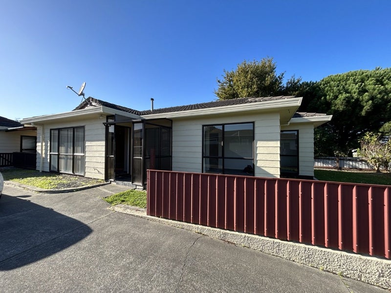 12 Cargill Grove, Kelvin Grove, Palmerston North, Manawatu / Whanganui - Carousel 1