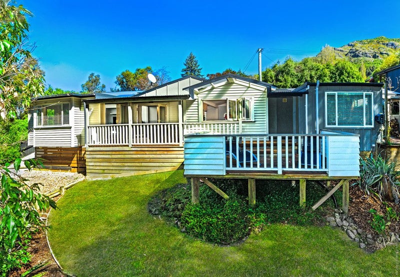 2 Zephyr Terrace, Lyttelton - Carousel 1