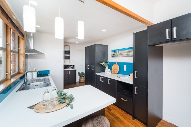 5 Buick Crescent, Awapuni, Palmerston North - Carousel 2