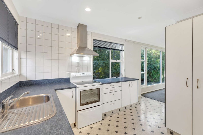 1 Berkley Place, Awapuni, Palmerston North - Carousel 1