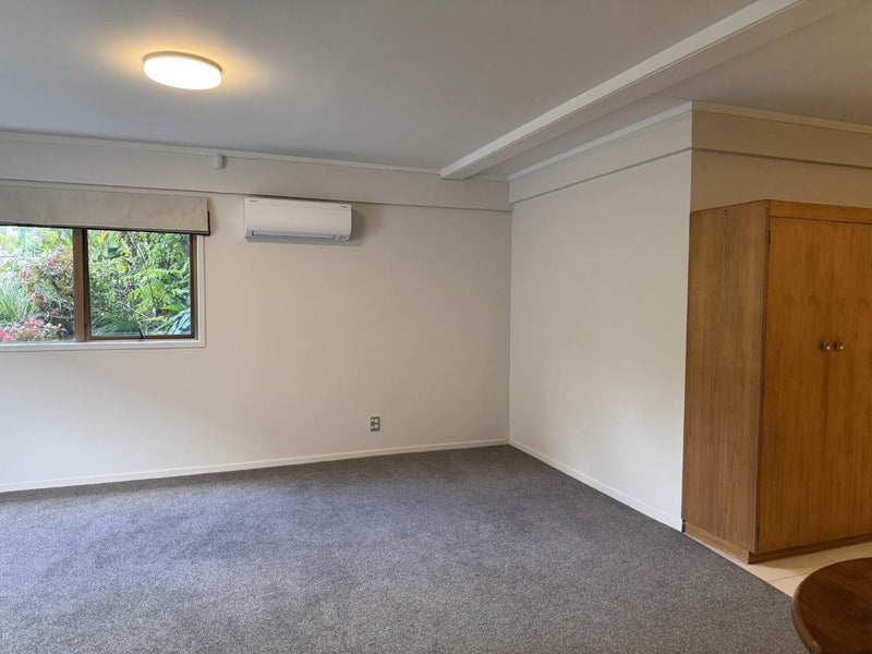 30 Valhalla Drive, Beach Haven, Auckland - Carousel 8