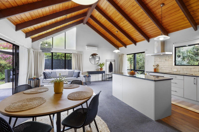 19 Thames Street, Welbourn, New Plymouth - Carousel 2