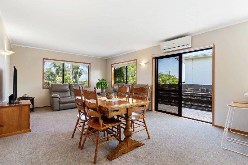 2/109 Litten Road, Cockle Bay, Auckland - Carousel 2