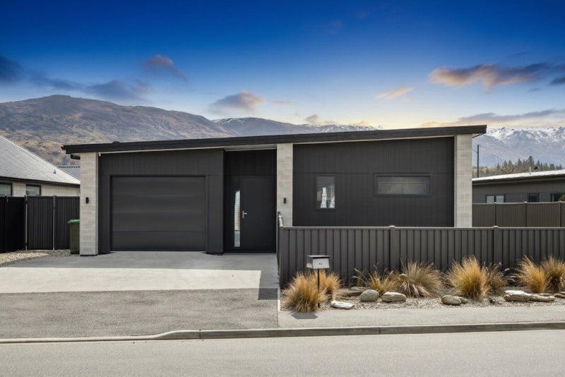 46 Olds Crescent, Cromwell, Cromwell - Carousel 1