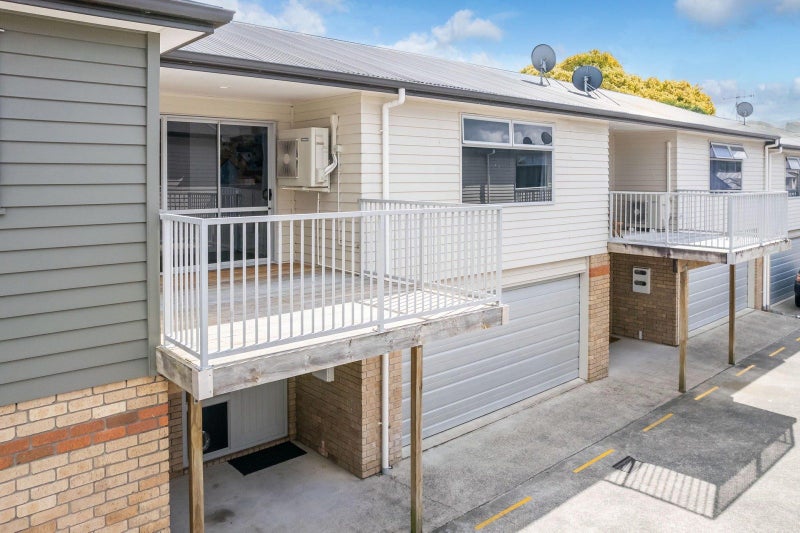 2/9 Beatty Street, Melville, Hamilton, Waikato - Carousel 2