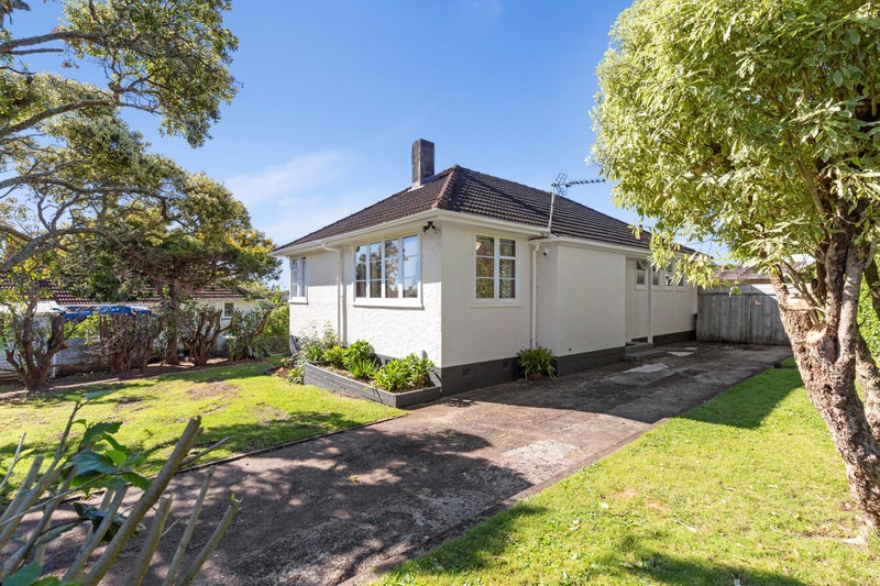 5 Evandale Street, Glen Innes, Auckland - Carousel 2