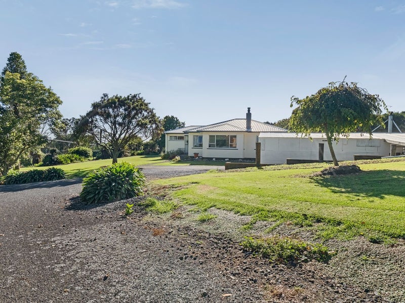 1469 South Road, Kaitake, New Plymouth - Carousel 26