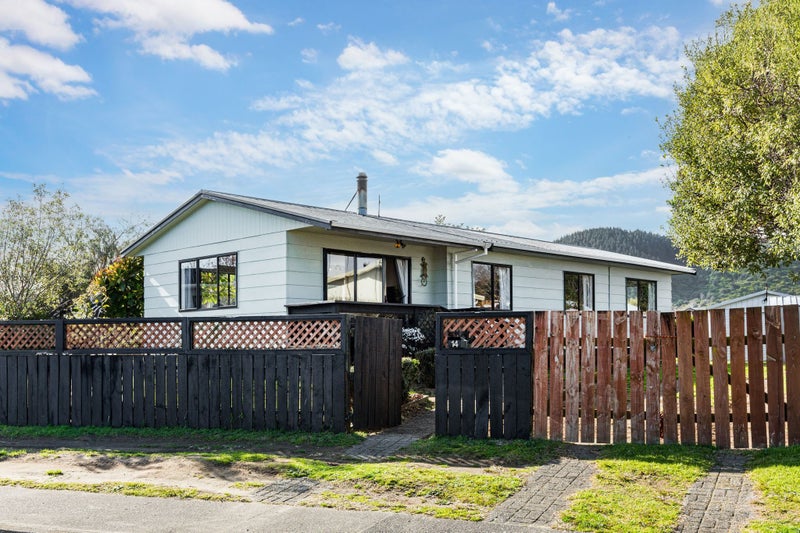 14 Pukeko Street, Paraparaumu - Carousel 18