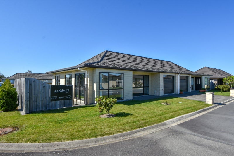 50 Ashmore Park Road, Carterton - Carousel 1