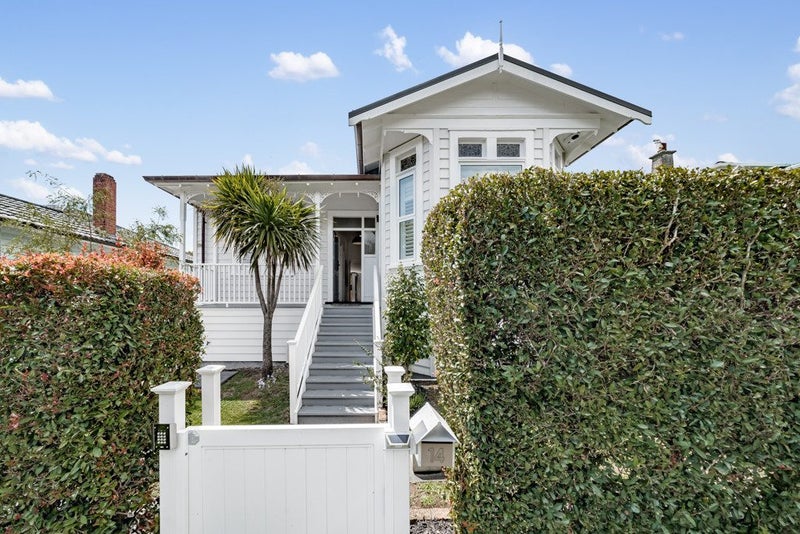 14 Tarata Street, Mount Eden, Auckland - Carousel 2