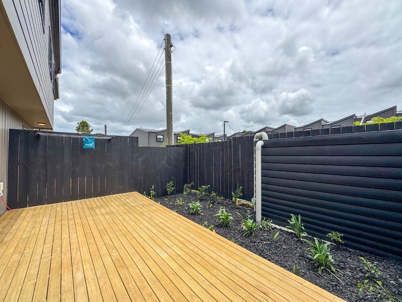 6 Trimmer Terrace, Papatoetoe, Manukau City, Auckland - Carousel 14