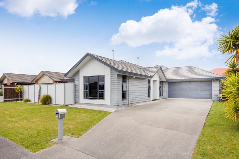 76 Geneva Terrace, Kelvin Grove, Palmerston North - Carousel 1